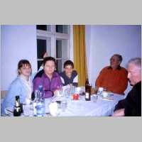 001-1048 Werner Hamann mit russischen Freunden als Gast im Schleusenhaus bei der Familie Baesmann.jpg